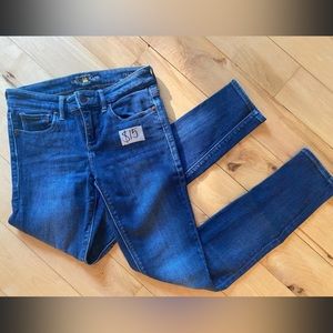 Lucky brand skinny jeans